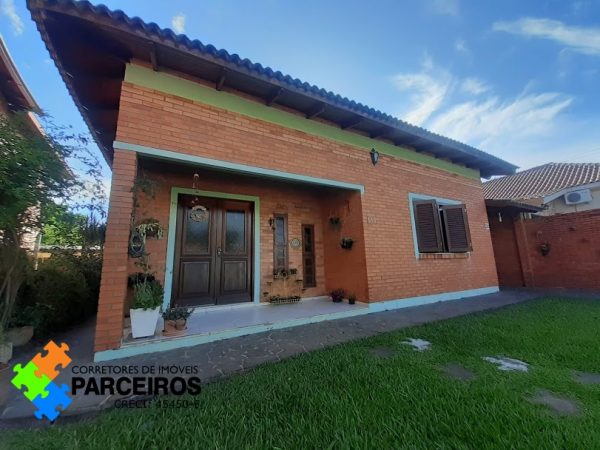 EXCLUSIVA! Linda casa próxima a praça Dom Pedro