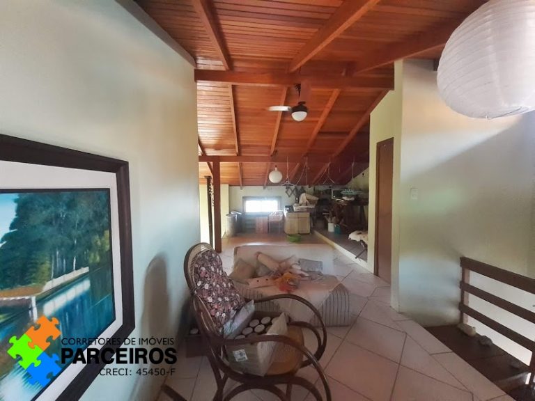 EXCLUSIVA! Linda casa próxima a praça Dom Pedro