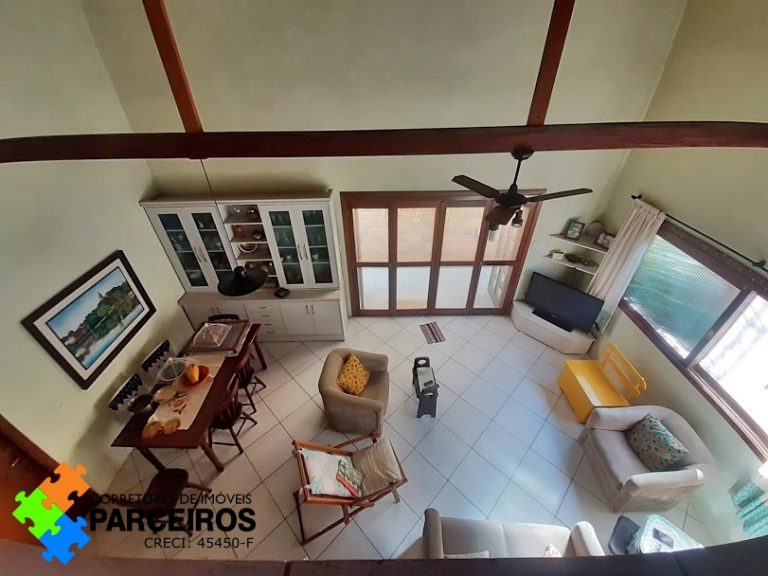 EXCLUSIVA! Linda casa próxima a praça Dom Pedro