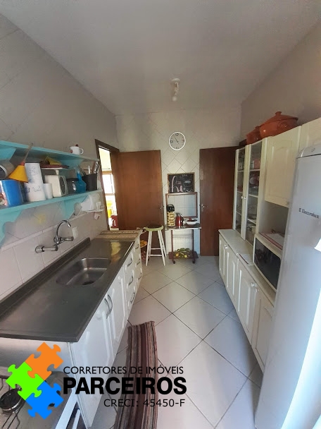 EXCLUSIVA! Linda casa próxima a praça Dom Pedro