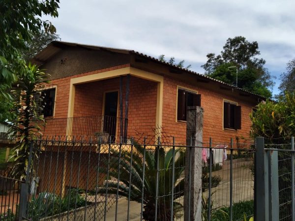 Casa + Amplo Terreno