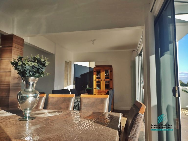 Casa com excelente padrão – Colônia Vinte (Planalto)