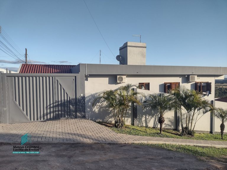 Casa com excelente padrão – Colônia Vinte (Planalto)
