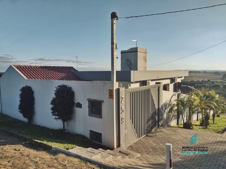 Casa com excelente padrão – Colônia Vinte (Planalto)