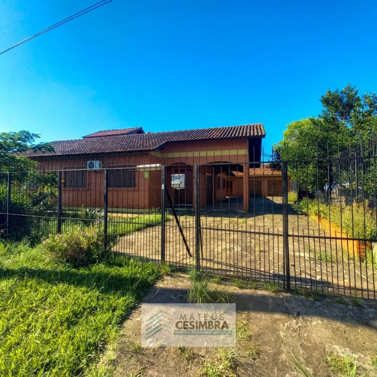 AMPLA CASA NA COLÔNIA VINTE