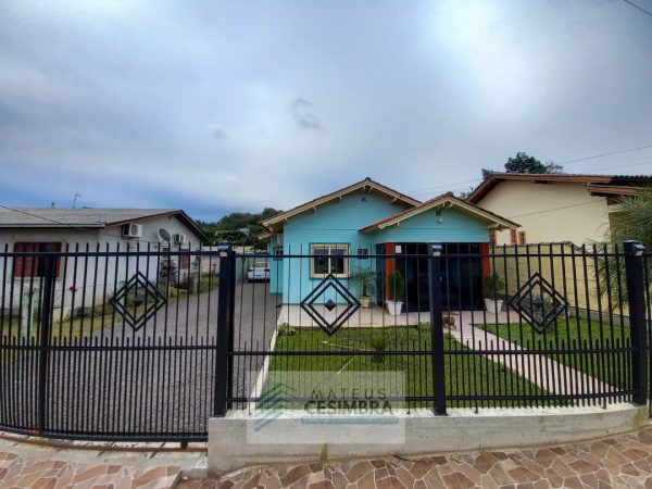 LINDA CASA NO CENTRO DE TABAI