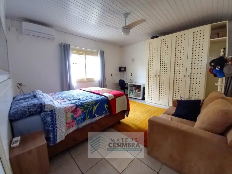 LINDA CASA NO CENTRO DE TABAI