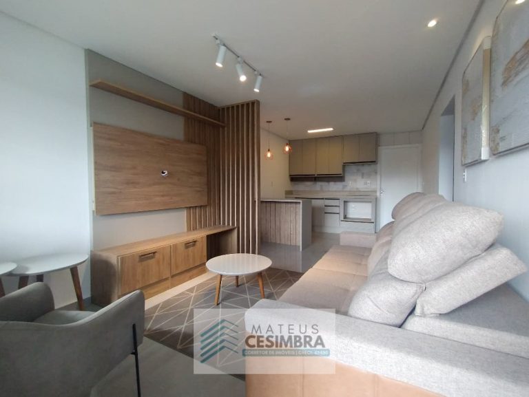 CASA SEMI-MOBILIADA E REFORMADA NA COL. 20