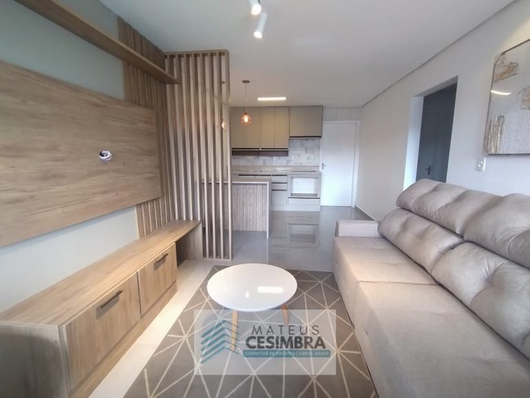 CASA SEMI-MOBILIADA E REFORMADA NA COL. 20