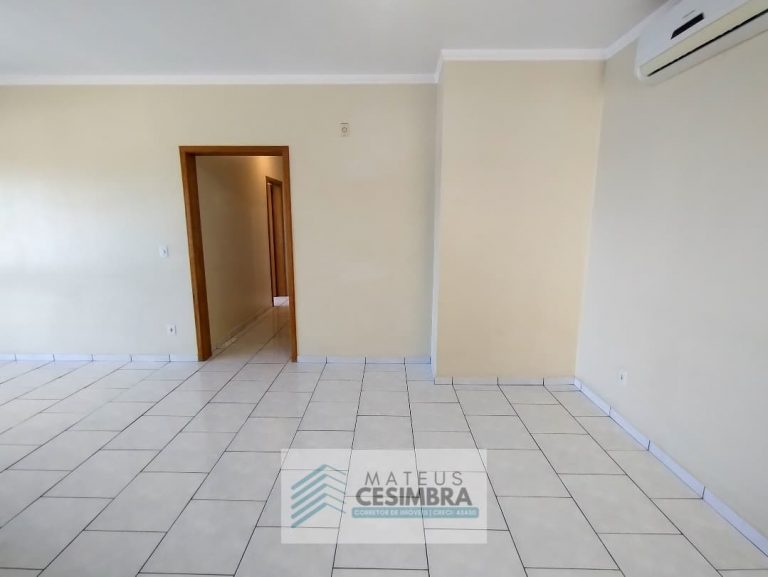 LINDO APARTAMENTO NO CENTRO
