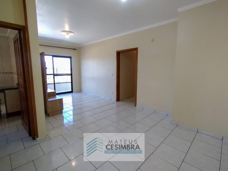 LINDO APARTAMENTO NO CENTRO