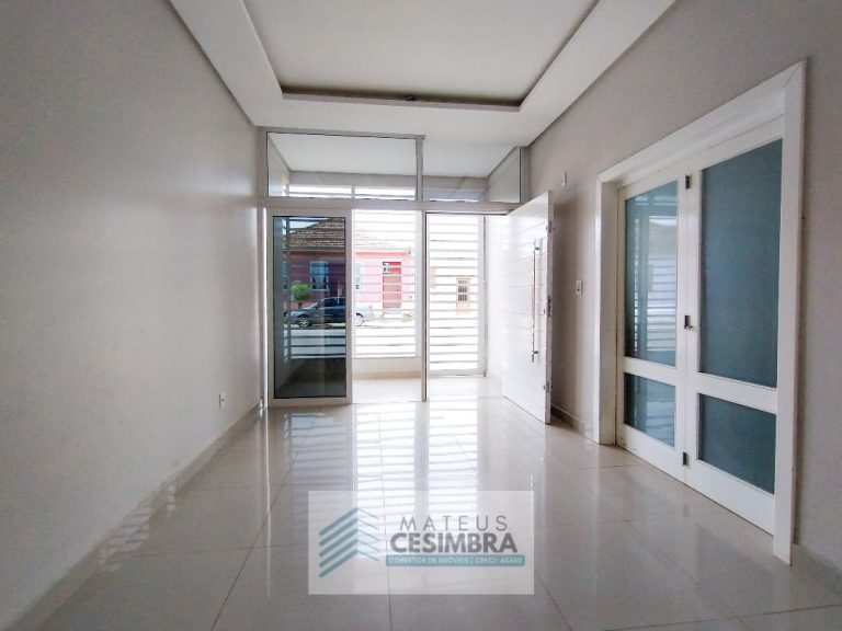 LINDA CASA NO BAIRRO PRAIA