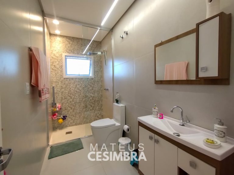 CASA DE ALTO PADRÃO – COLÔNIA VINTE