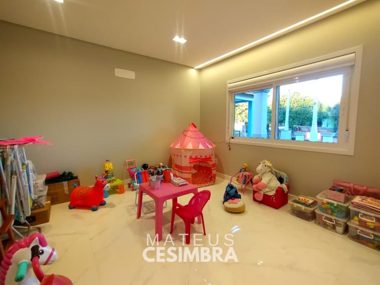 CASA DE ALTO PADRÃO – COLÔNIA VINTE