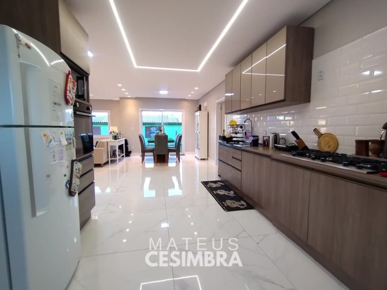 CASA DE ALTO PADRÃO – COLÔNIA VINTE