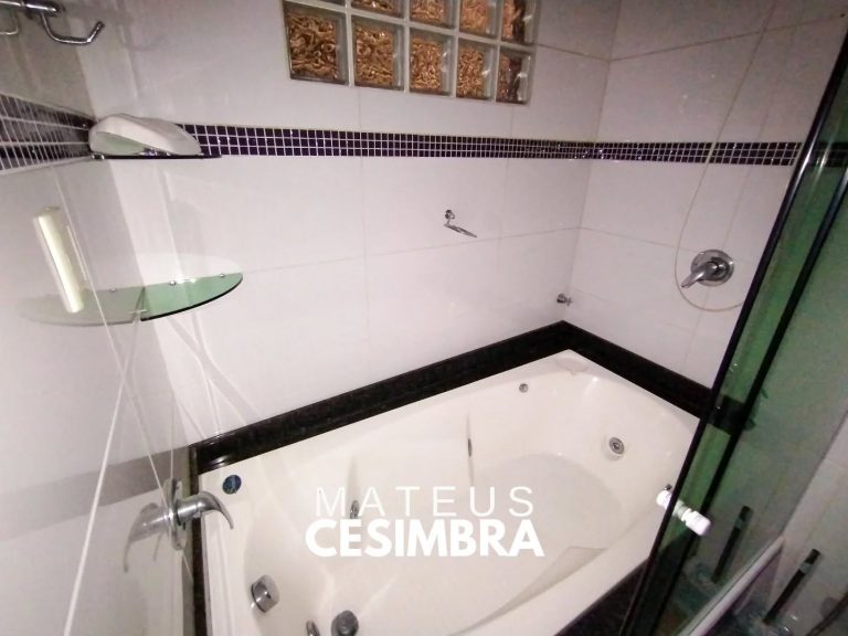 LINDA CASA NO PRADO