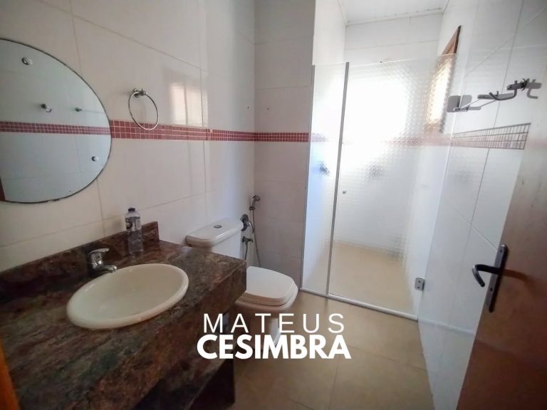 LINDA CASA NO PRADO