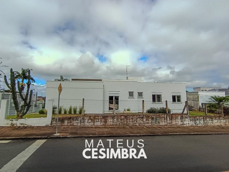 CASA DE ALTO PADRÃO NO CENTRO
