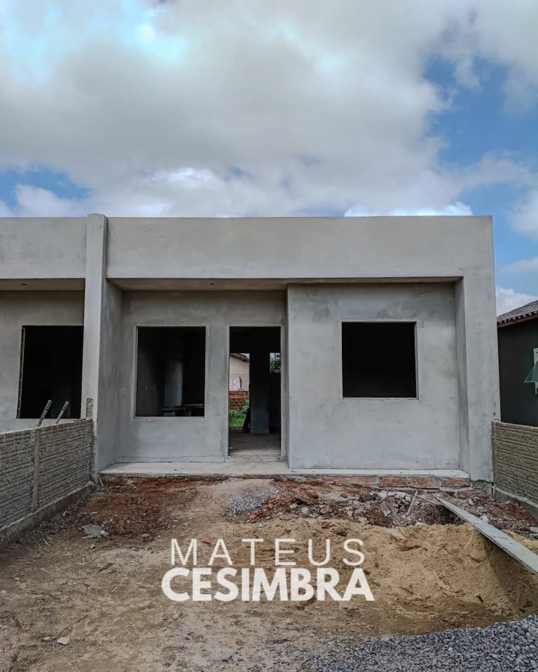 CASAS NOVAS NO PARQUE DO MEIO