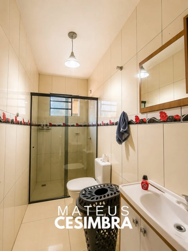 CASA MUITO CONFORTÁVEL NA COLÔNIA 20