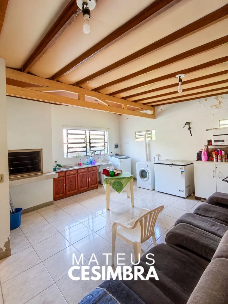 CASA MUITO CONFORTÁVEL NA COLÔNIA 20