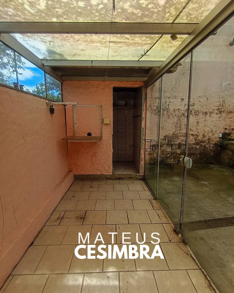 CASA NO BAIRRO PRAIA