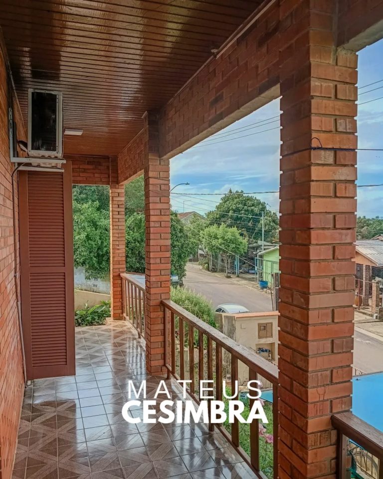 CASA NO CENTRO DE TAQUARI